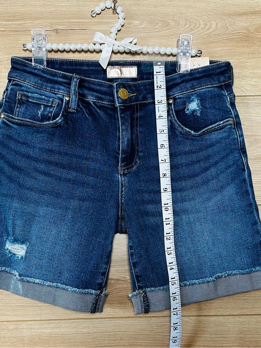 Kut from the Kloth katherine Boyfriend short Dark Blue Boyfriend Denim Shorts - Picture 9 of 12